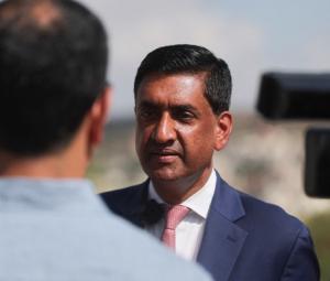 US Democrat lawmaker detained by Israeli settlers during occupied West Bank visit