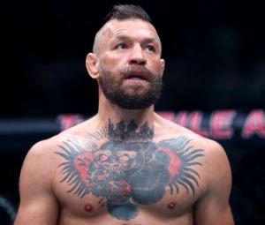 Conor McGregor's long-awaited UFC return ends with another leg injury