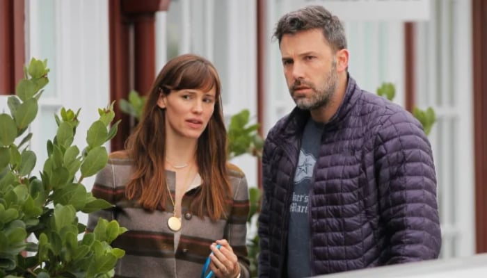 Jennifer Garner admits struggle raising kids with Ben Affleck
