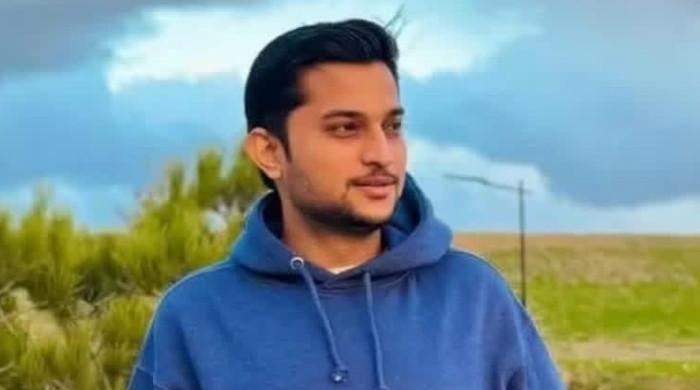 Karachi doctor killed as robbers snatch Rs2.5m near Teen Talwar
