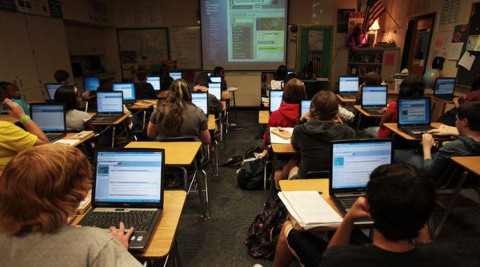 Top US Law School bans use of laptops, mobile phones in class: Here's why