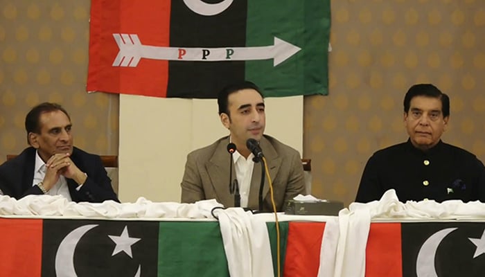 Pakistan Peoples Party chief Bilawal Bhutto-Zardari (centre) addresses the party workers in Muzaffarabad, Azad Jammu and Kashmir (AJK) on July 15. — Screengrab via Geo News