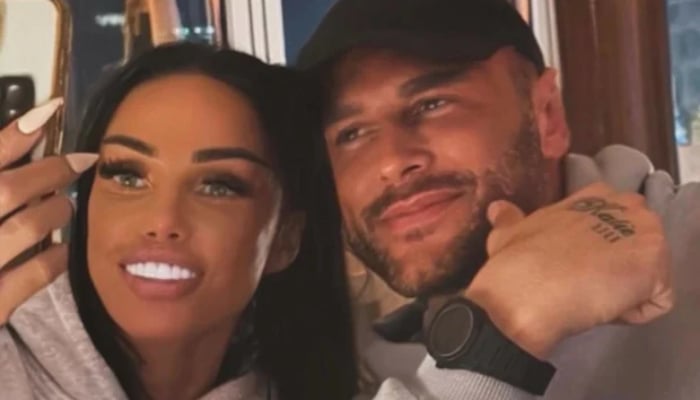 Katie Price, Lee Andrews hit by relationship crisis: Stay away!