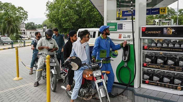 Govt denies fuel shortage, says Pakistan has sufficient stock