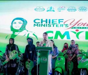 CM Maryam announces 100,000 free electric bikes for students