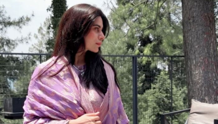 Actor Huma Saleem poses in an undated picture. — Instagram/@Humasaleem