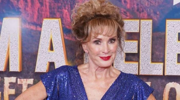 Beverley Callard celebrates completing radiotherapy treatment