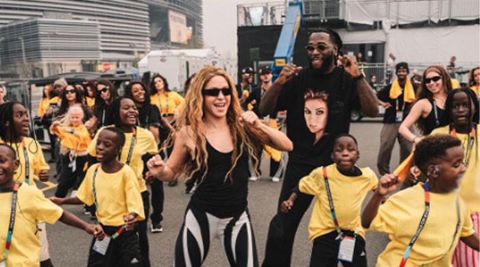 Burna Boy spins Shakira in air as 'Dai Dai' hits new milestone