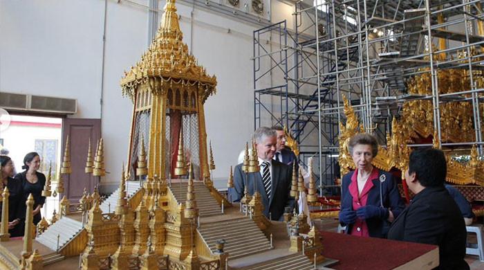 Princess Anne uncovers royal treasures from 160 years of friendship