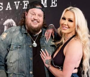  Jelly Roll breaks new ground after Bunnie Xo divorce