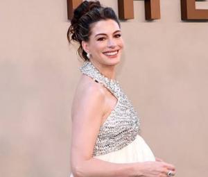 Anne Hathaway shares powerful advice to encourage another pregnant woman