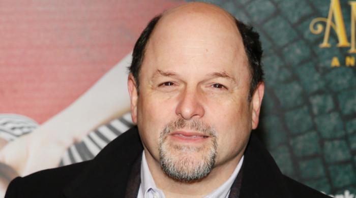 'Seinfeld' star Jason Alexander addresses 'inappropriate' skit with minor