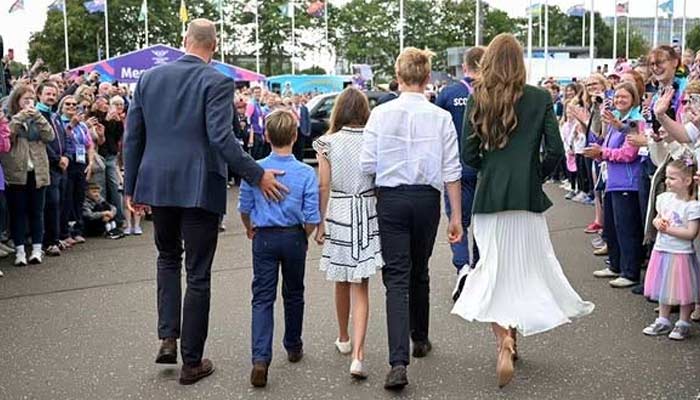 Palace unveils Princess Kates green-white glamour as she charms Glasgow
