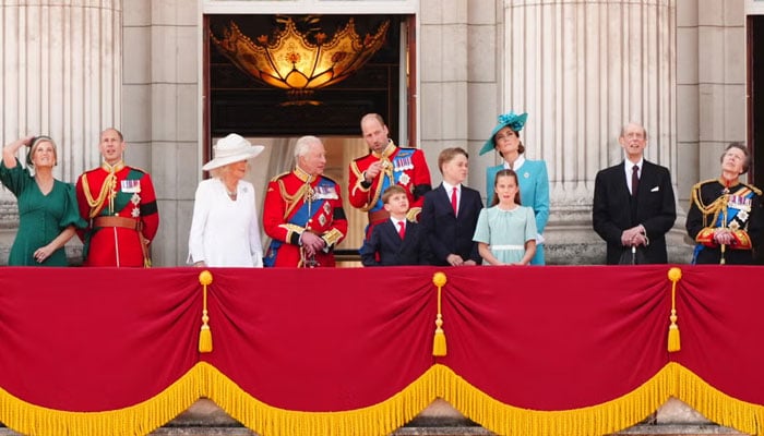 Buckingham Palace issues ‘royal members’ update after Sussex meeting