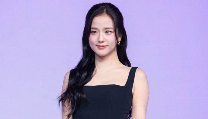 BLACKPINK’s Jisoo breaks down in tears after sincere apology