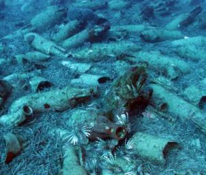 Roman wreck carrying hundreds of amphorae found off Sicily