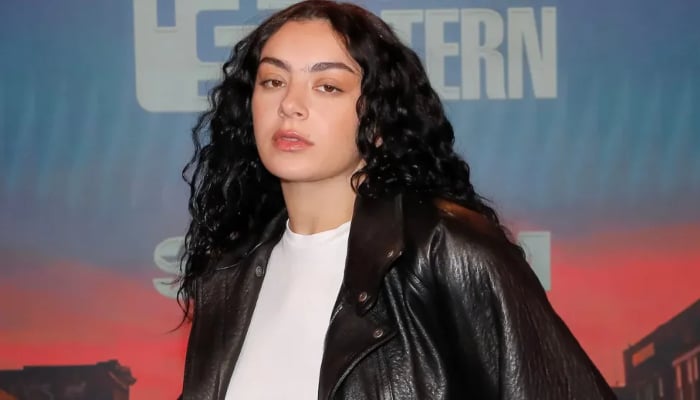 Charli XCX rushes to help fan in emergency during mid-show