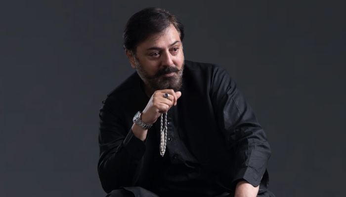 Veteran actor Nauman Ijaz poses in an undated picture. — Instagram/@Naumanijaz
