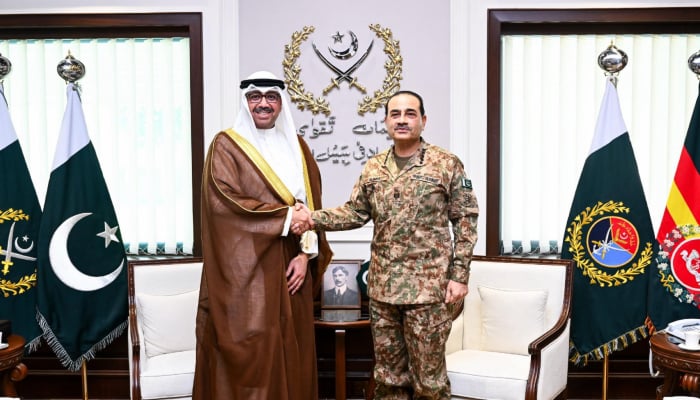 Kuwaits Minister of Defence Sheikh Abdullah Ali Abdullah Al-Saleem Al-Sabah (left) meets Chief of Army Staff and Chief of Defence Forces (CDF) Field Marshal Syed Asim Munir in Rawalpindi, on August 27, 2026. — ISPR