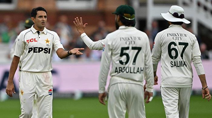 Second Test: Pakistan bowlers shine as Day 1 ends early due to bad light 