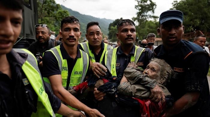 Rescuers scour Nepal flood debris as death toll crosses 460