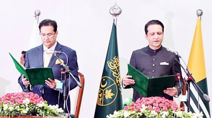 PML-N's Iftikhar Gilani sworn in as 17th prime minister of AJK