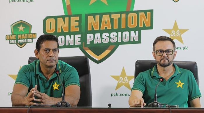 Javed, Hesson summoned to England amid speculation over Pakistan Test performance