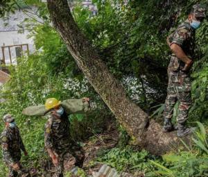 Nepal resumes flood rescue, seeks technical help and billions of dollars