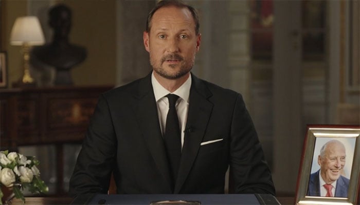 King Haakon’s first speech includes bittersweet message for Queen Sonja