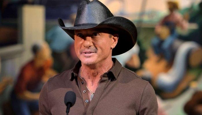 Music icon Tim McGraw left red faced after embarrassing onstage mishap