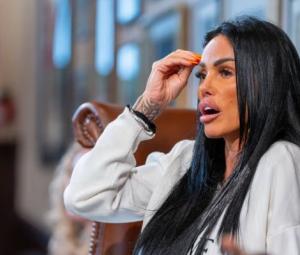 Katie Price showed off wedding ring hours before Lee Andrews split
