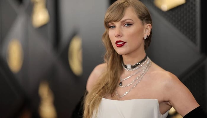 Taylor Swift raises hopes for VMAs attendance with key hint