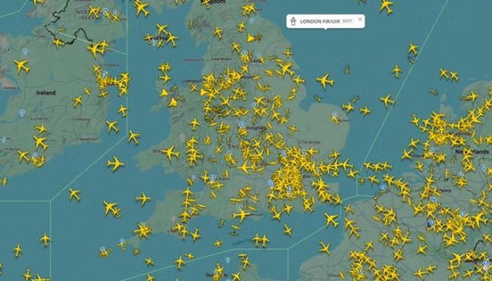 UK air traffic control failure hits Heathrow, Gatwick: What passengers should do