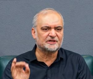 Petrol price could fall by Rs106 per litre if levy, some taxes removed: Hafiz Naeem