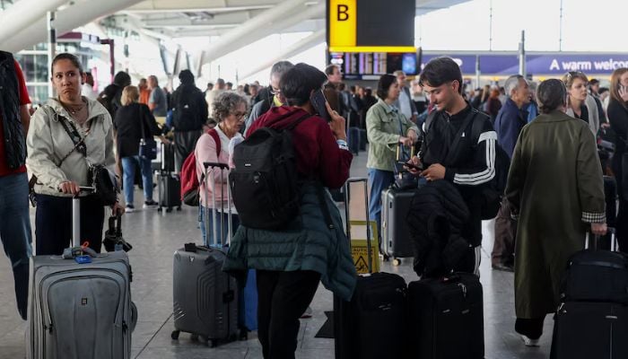 UK air traffic update: Fraud warning issued as scammers target stranded passengers