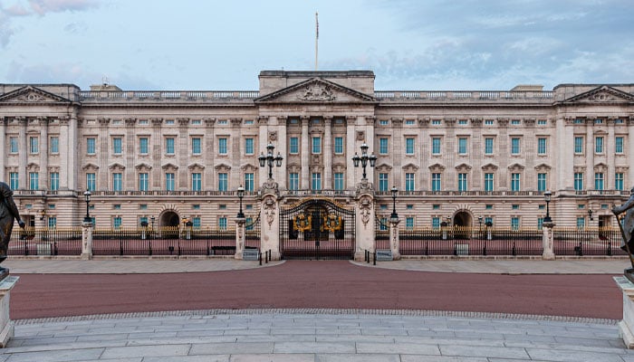 Buckingham Palace issues update as royal-Sussex feud escalates