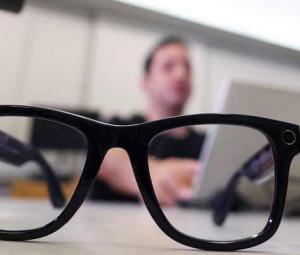 Europe eyes battle over 'pervert' AI glasses