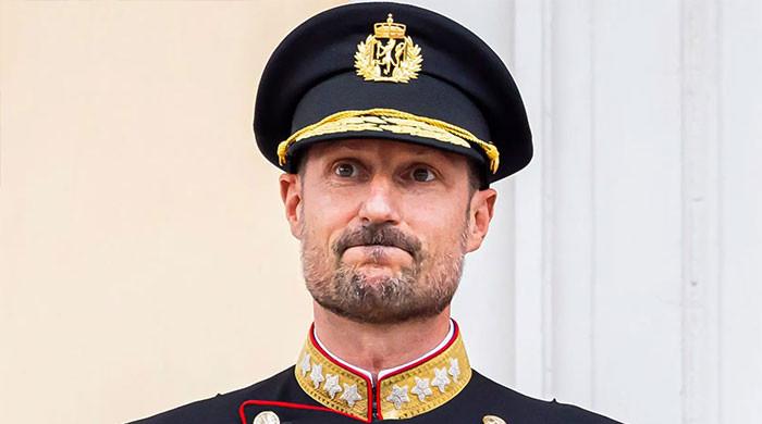 King Haakon mourns beloved aunt after emotional goodbye to his father