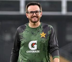 Mike Hesson expresses openness to becoming Pakistan's full-time Test coach