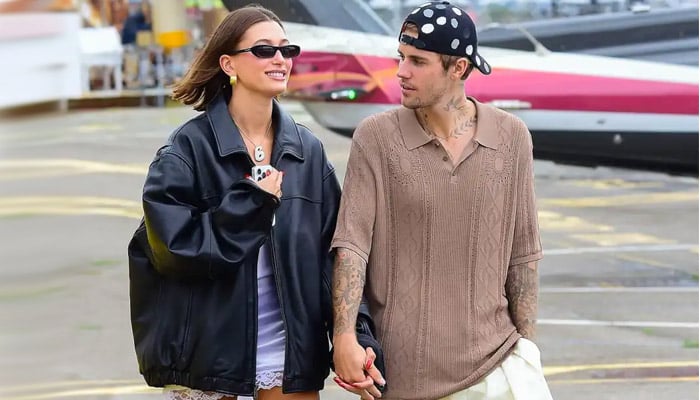 Hailey, Justin Bieber cosy up in new photos from anniversary getaway